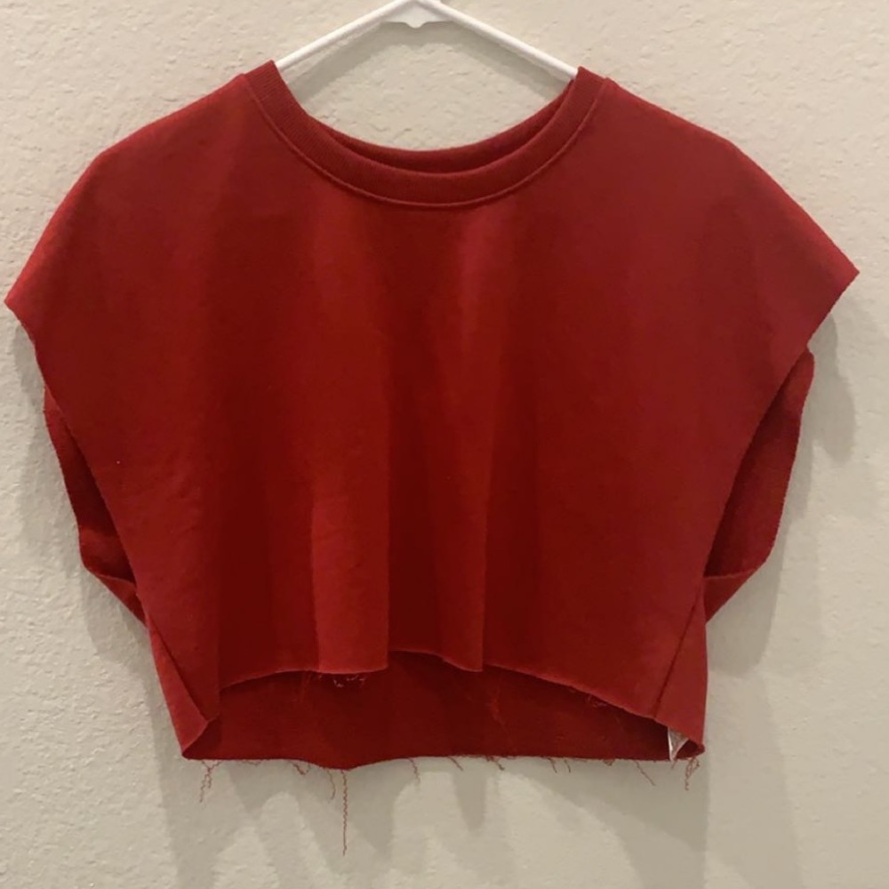 Crop cut off sweater